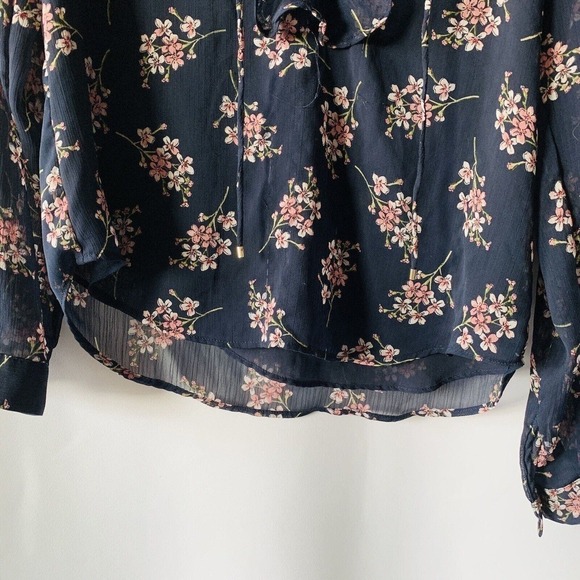 Tommy Hilfiger Women’s Long Sleeve Ruffled Front Floral Print Top Blouse Size S - Picture 5 of 12